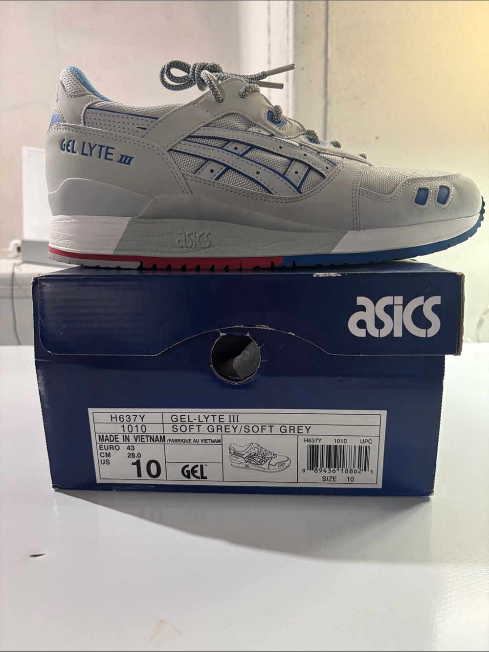 ASICS Gel-Lyte III — Soft Grey with Blue and Red Accents